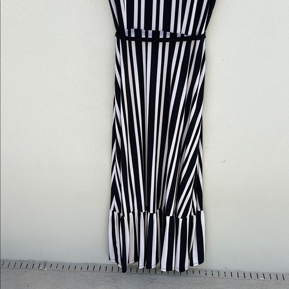 INC International Concepts Black and White Flutter Sleeve Sheath Dress Size L - Picture 7 of 11
